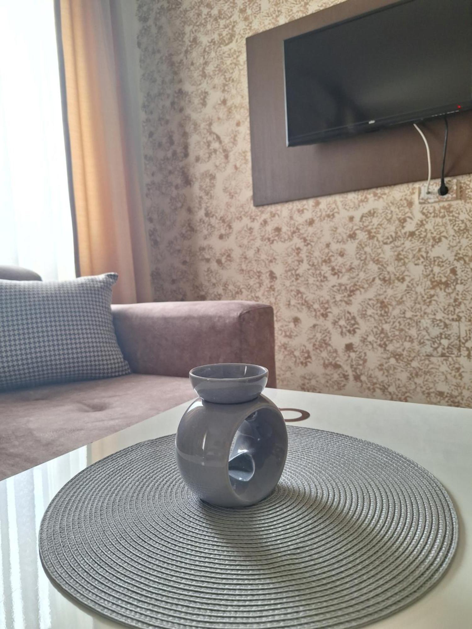 Garni Hotel Ema ครากูเยวัตส์ ภายนอก รูปภาพ