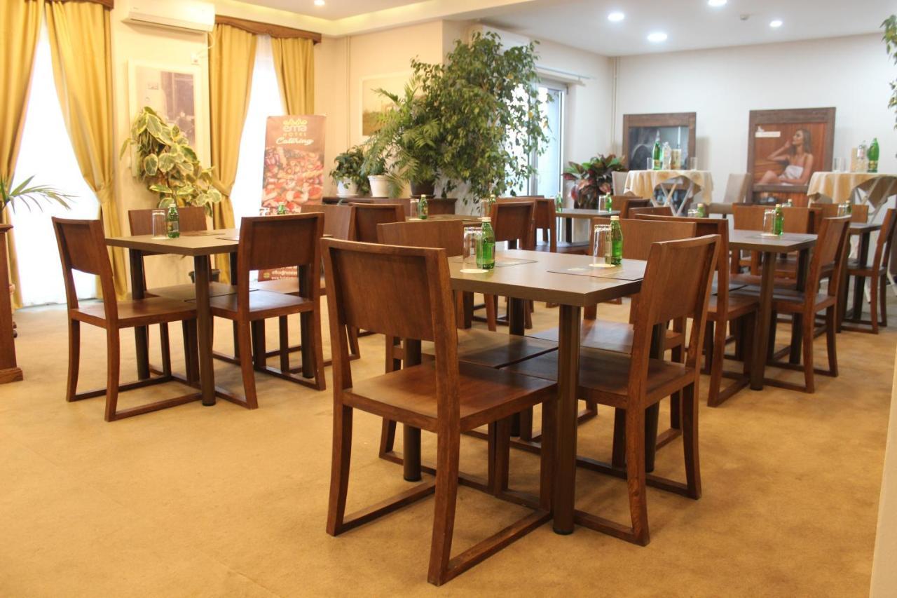 Garni Hotel Ema ครากูเยวัตส์ ภายนอก รูปภาพ